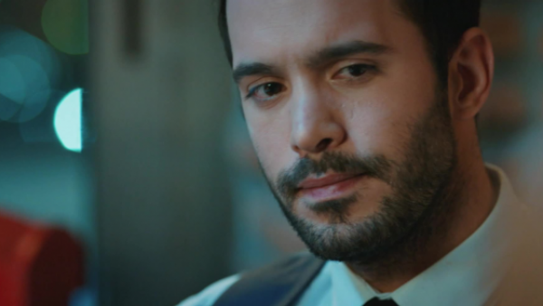 Omer con muchas dudas: Así fue el momento de "Amor en Juego"
