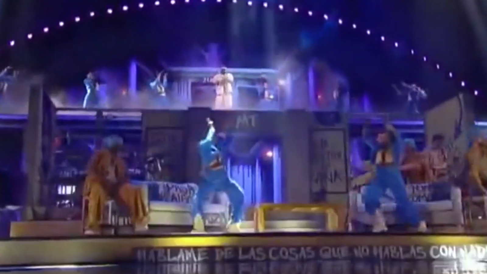¿Ratón o qué? ¿Qué fue lo cayó durante el show de Manuel Turizo?

