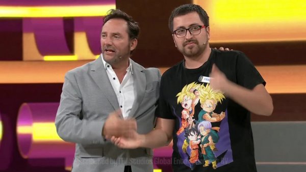 Fanático de "Dragon Ball" gana "Ahora Caigo"
