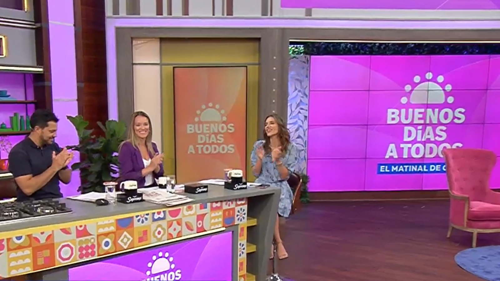 8M en TVN: En el "Buenos Días a Todos" recordamos a las mujeres que marcaron nuestra vida
