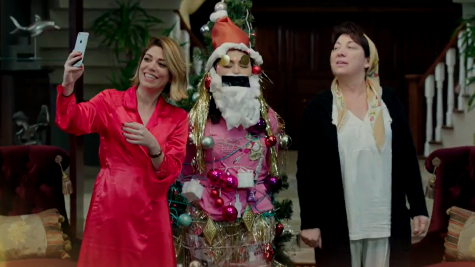 La loca Navidad de Efsun: Mira un adelanto de este lunes de "Me robó mi vida"

