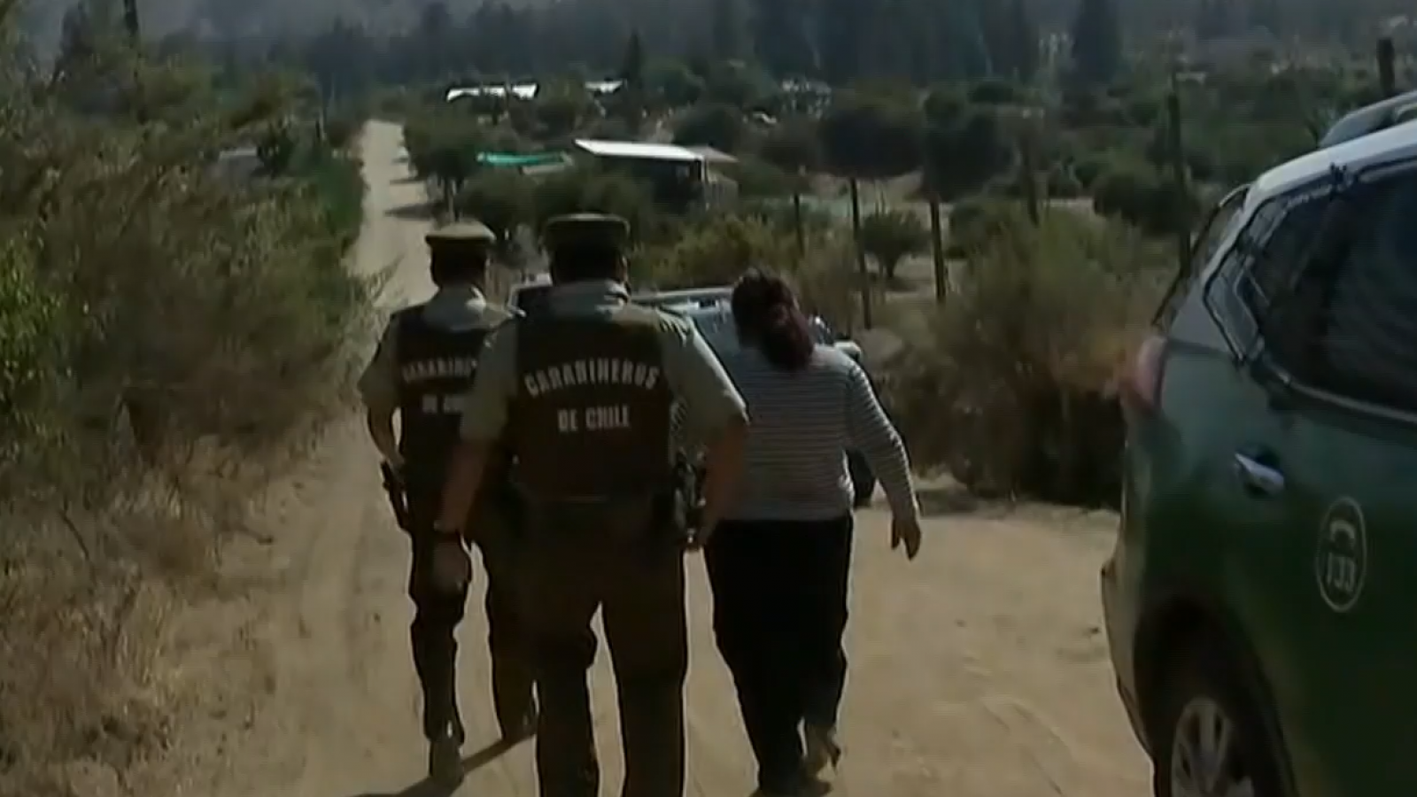 ¡Tenían un basural! Carabineros detiene a mujer que se tomó terreno y casa
