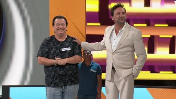 Líder de este martes es el doble de Juan Gabriel
