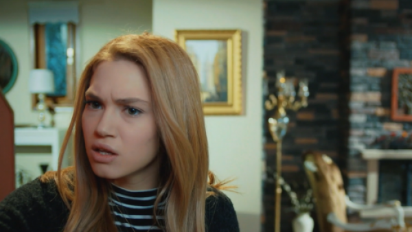 Amor en Juego - T1E80 | Sude descubre a Defne
