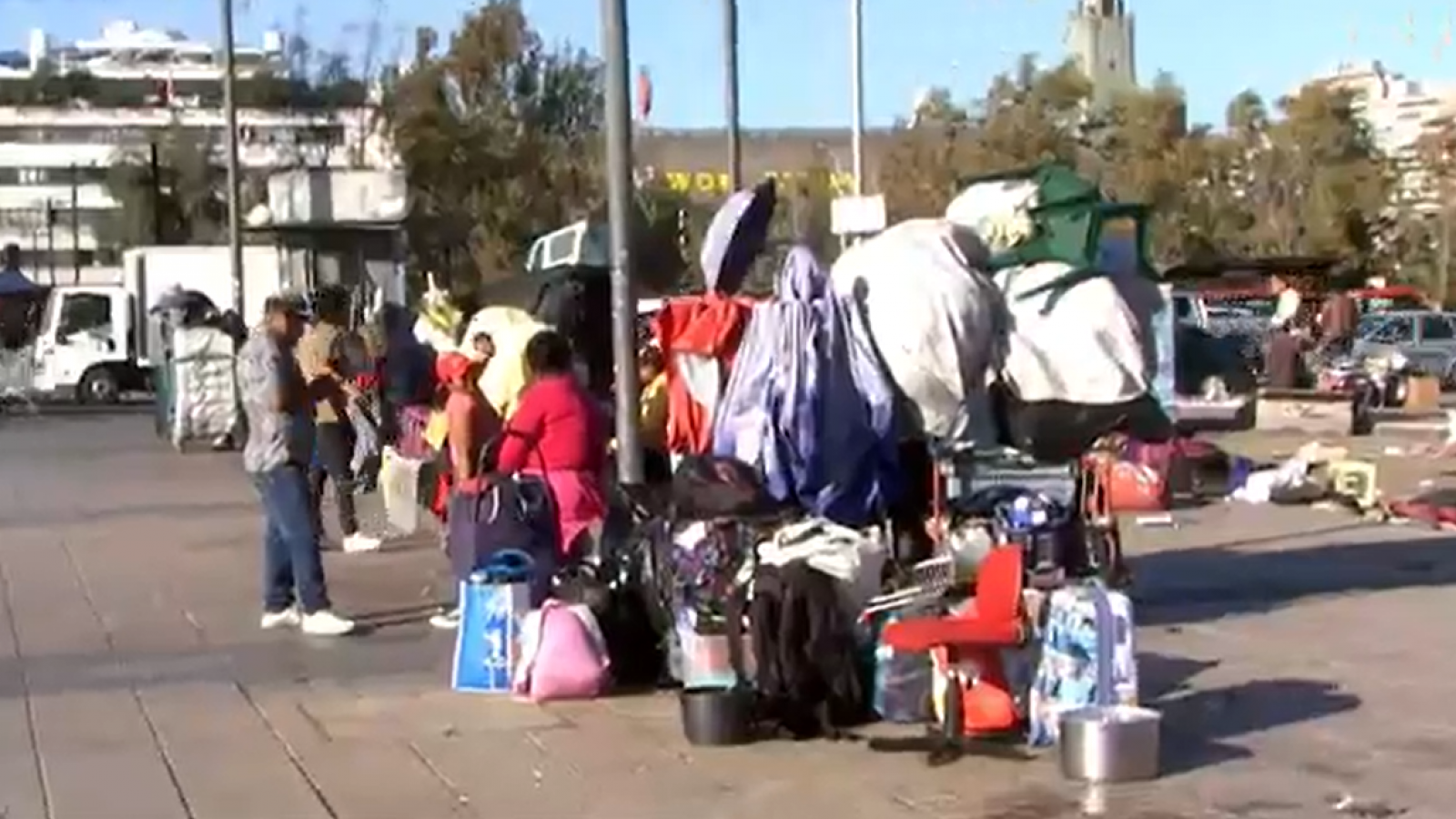 "No nos metan al mismo saco": Vendedora ambulante exige regularizar oportunidades laborales en Recoleta
