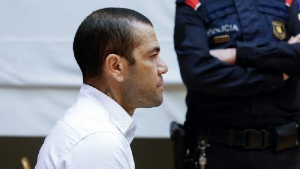 Alves no saldrá este miércoles de prisión al no poder reunir por ahora dinero de la fianza

