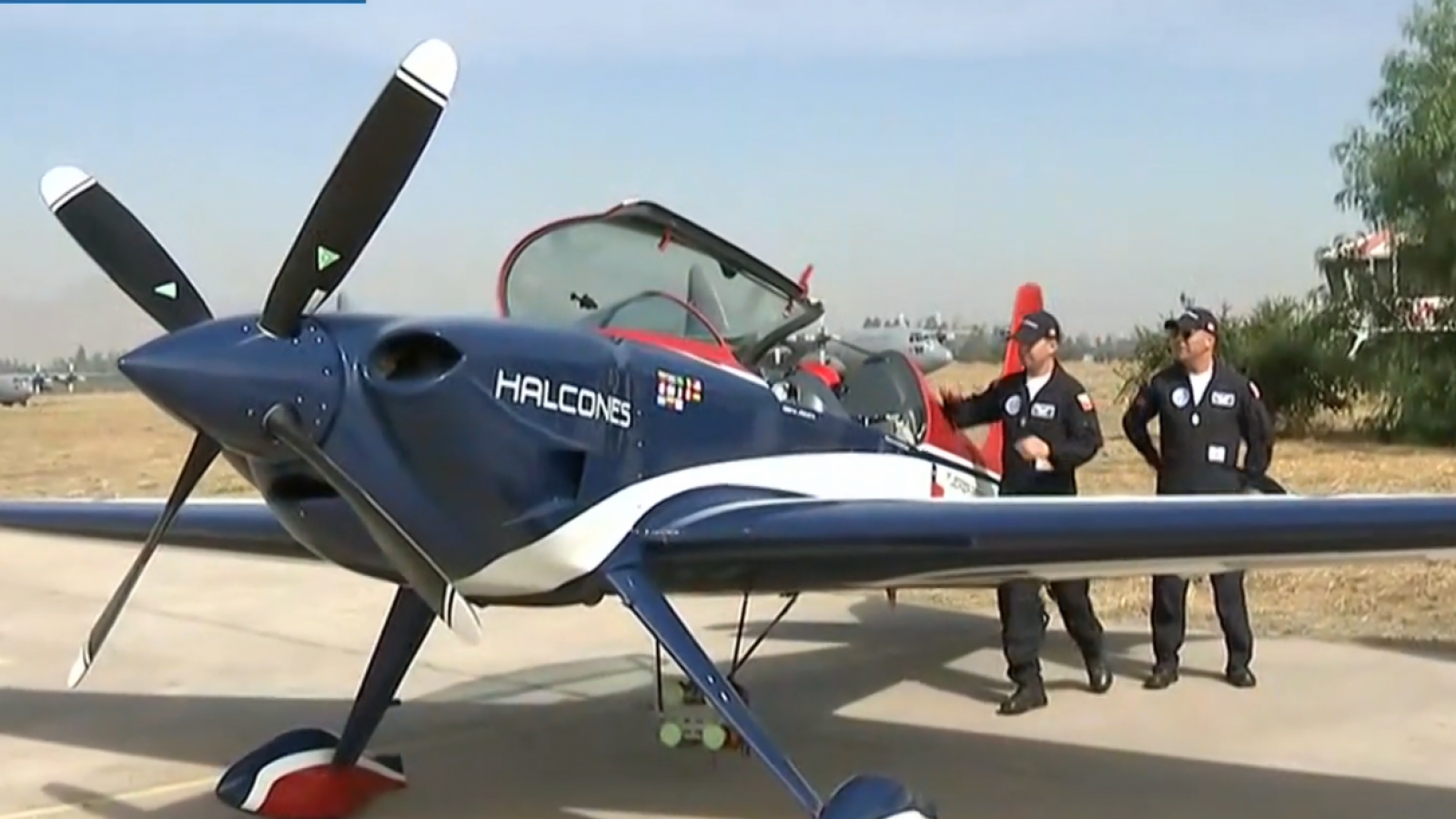 Las emocionantes impresiones de Simón Oliveros al volar con "Los Halcones"
