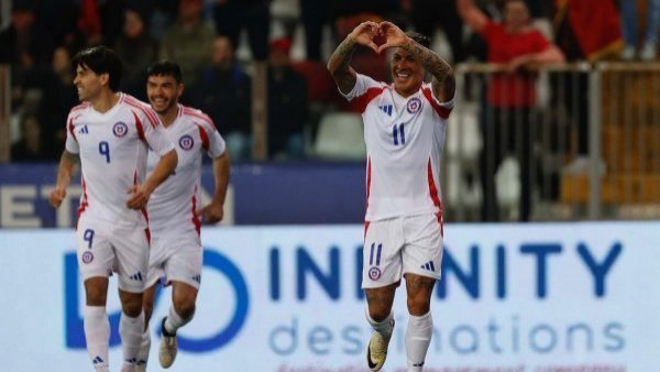 La Roja gana en el inicio del "ciclo Gareca"
