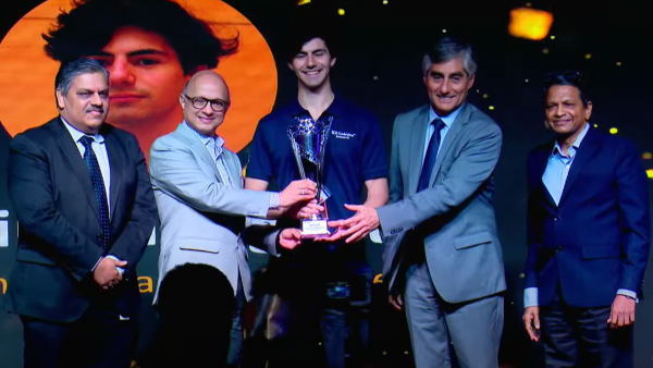 Joven chileno fue reconocido como el "mejor programador del mundo"
