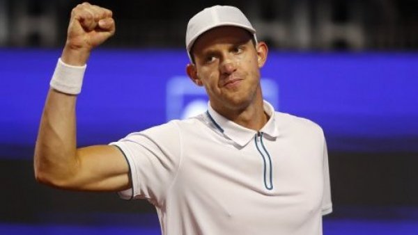 Jarry derribó al 8 del mundo, pasó a 4tos y sigue soñando en Miami
