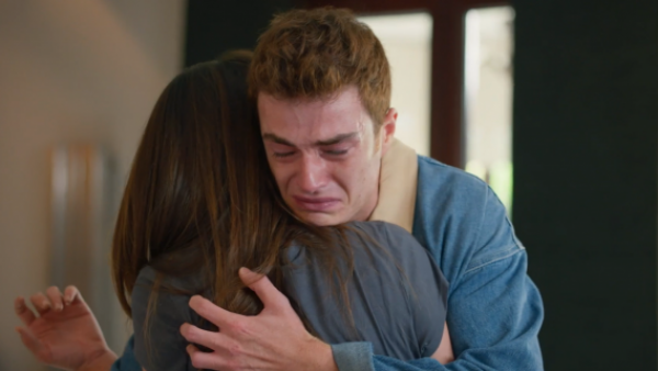 Un abrazo de hermanos: Revisa el momento de "Todo por mi familia"
