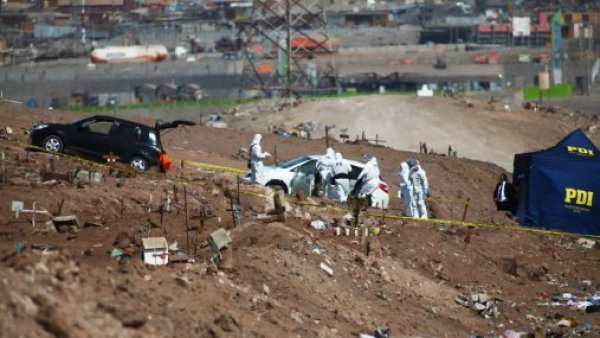 Cadáveres maniatados en Alto Hospicio corresponden al de dos hombres y una mujer
