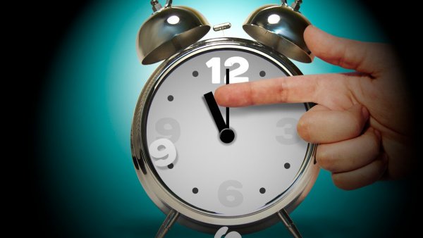 Horario de invierno 2024: revisa cómo configurar tu teléfono si no se cambia la hora
