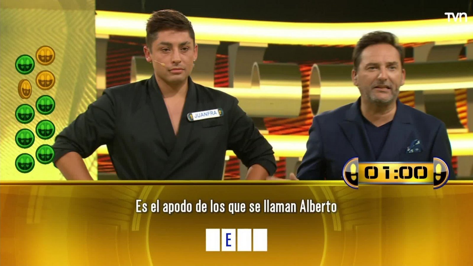 ¡Ganó el juego final! Juanfra le da el premio a Aldeas Chile
