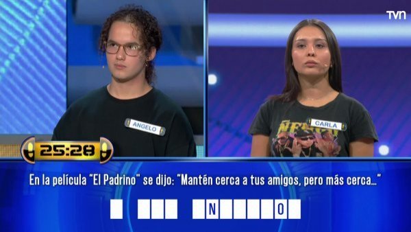 Imitación de "El padrino" se toma Ahora Caigo
