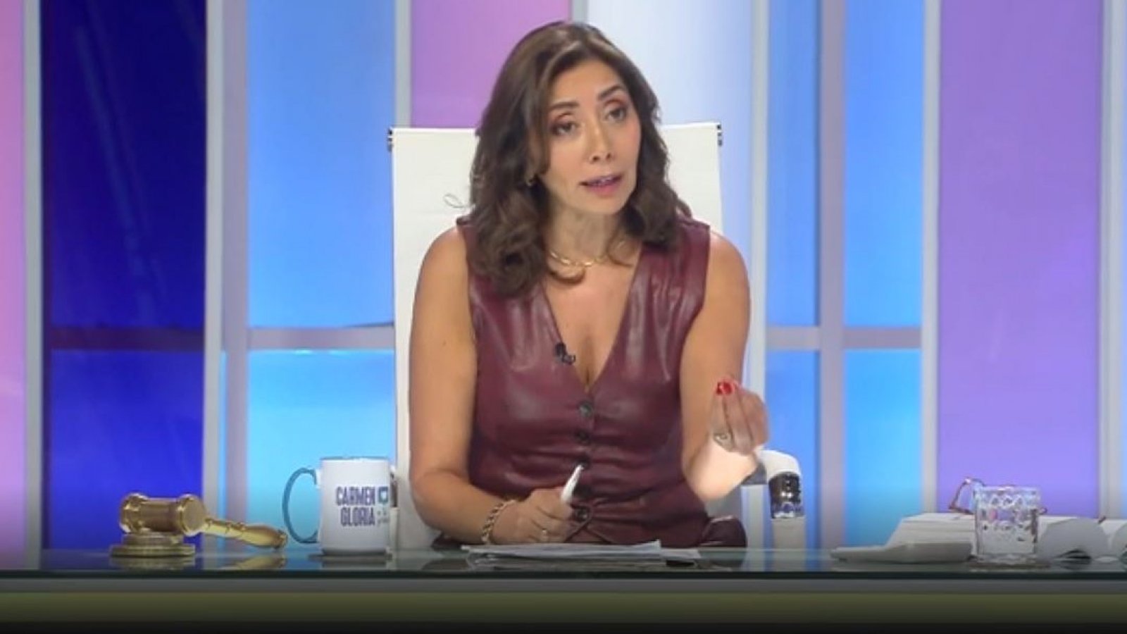 Carmen Gloria a tu servicio | Capítulo 17 de abril 2024: Dame luz
