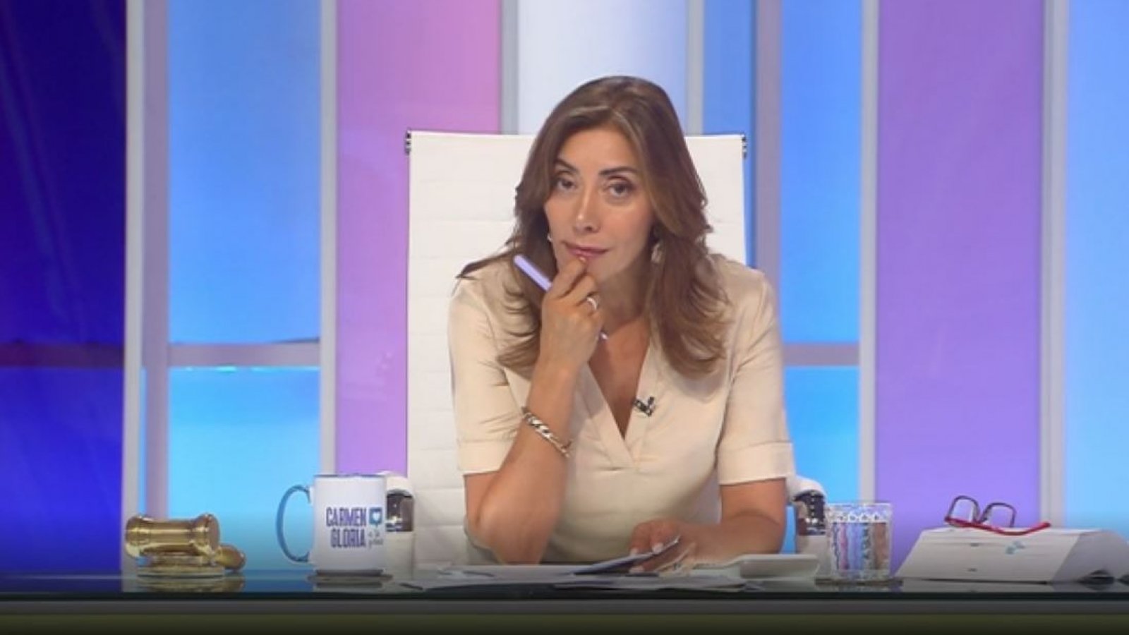 Carmen Gloria a tu servicio | Capítulo 19 de abril 2024: ¿Qué hiciste con la herencia?
