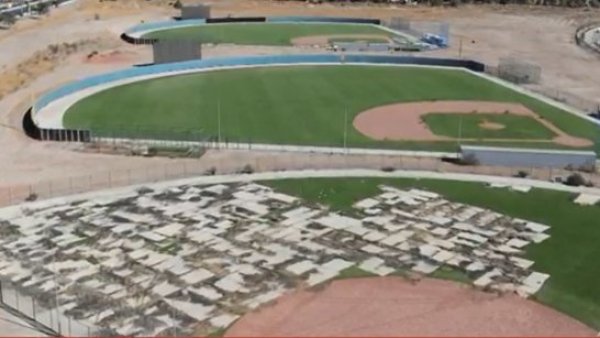 El antes y después: Insólito robo al pasto de cancha de sede de Santiago 2023 en Cerrillos
