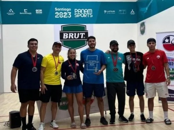 Rodrigo Salgado y Carla Muñoz se proclaman campeones de la primera fecha del Circuito Nacional de Racquetball