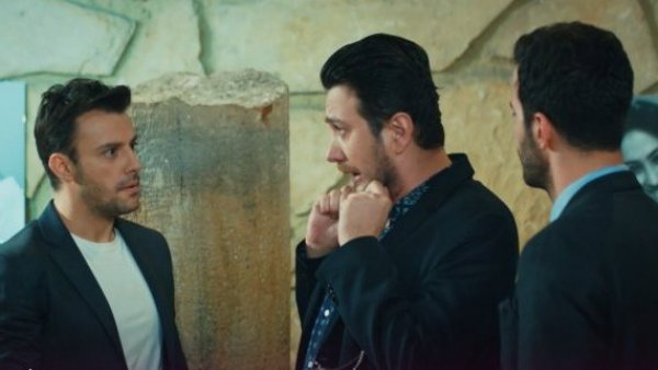El despido de Koray: Revisa un adelanto de este martes de "Amor en Juego"
