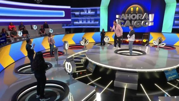 "Es el destino": Participante sorprende cantando en Ahora Caigo
