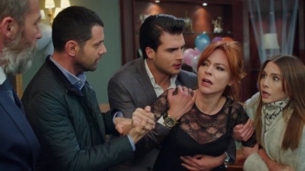 ¡Un secreto con escándalo! Mira el momento de "Me robó mi vida"
