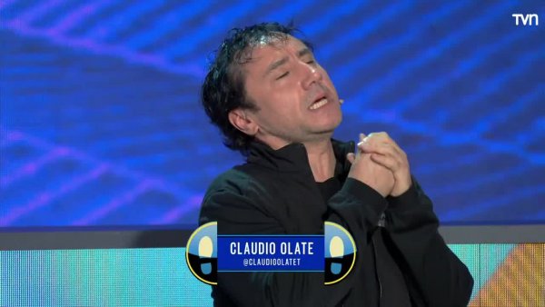 Claudio Olate sorprende imitando a Ricardo Montaner en ¡Ahora Caigo! Prime
