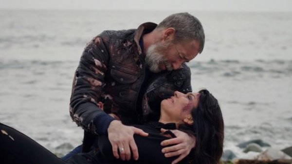 El último suspiro de Hasret: Así fue el momento de "Me robó mi vida"
