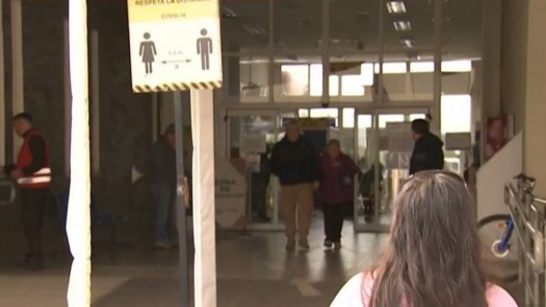 Miserable es poco: Delincuente intenta robar en sala de esperar de Cesfam
