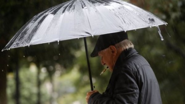 Balance por sistema frontal en la RM: 220.000 usuarios están sin electricidad