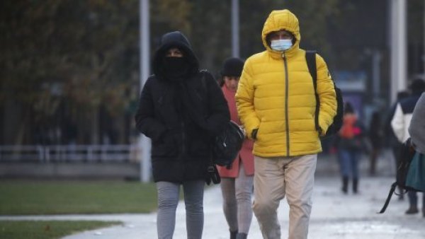 Activan Código Azul en toda la RM y en comunas de cinco regiones por frío
