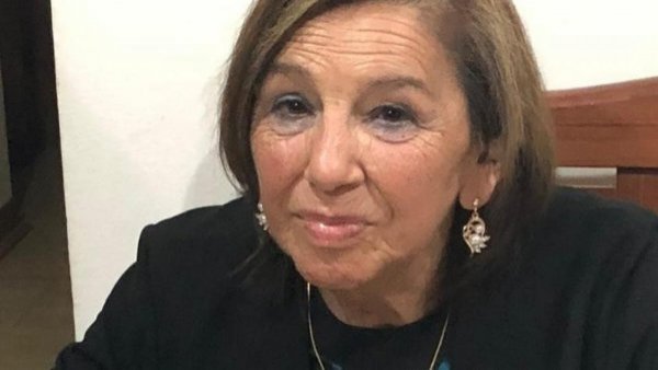Misterio total: Mujer desaparece luego de ir al baño de restaurant
