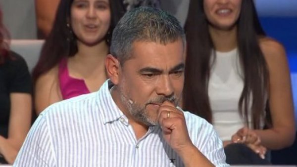 ¡Carlos López se salva de caer en el último segundo!
