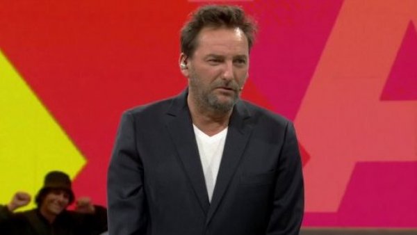 ¿El Kramer de los sonidos? Daniel Fuenzalida sorprende con peculiares imitaciones

