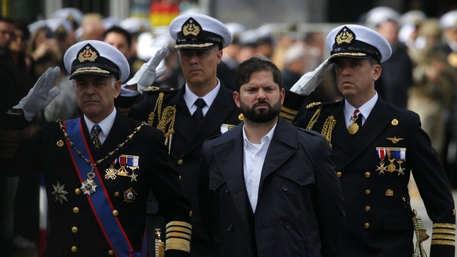 "Nuestros héroes se mantienen": Presidente Boric tras conmemoración de 'Las Glorias Navales'
