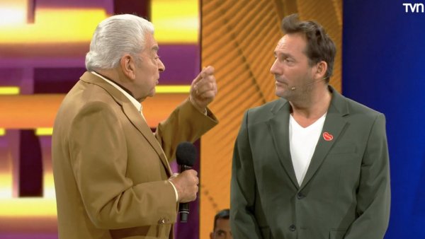 Don Francisco se toma el programa "¡Ahora Caigo!" y sorprende al público
