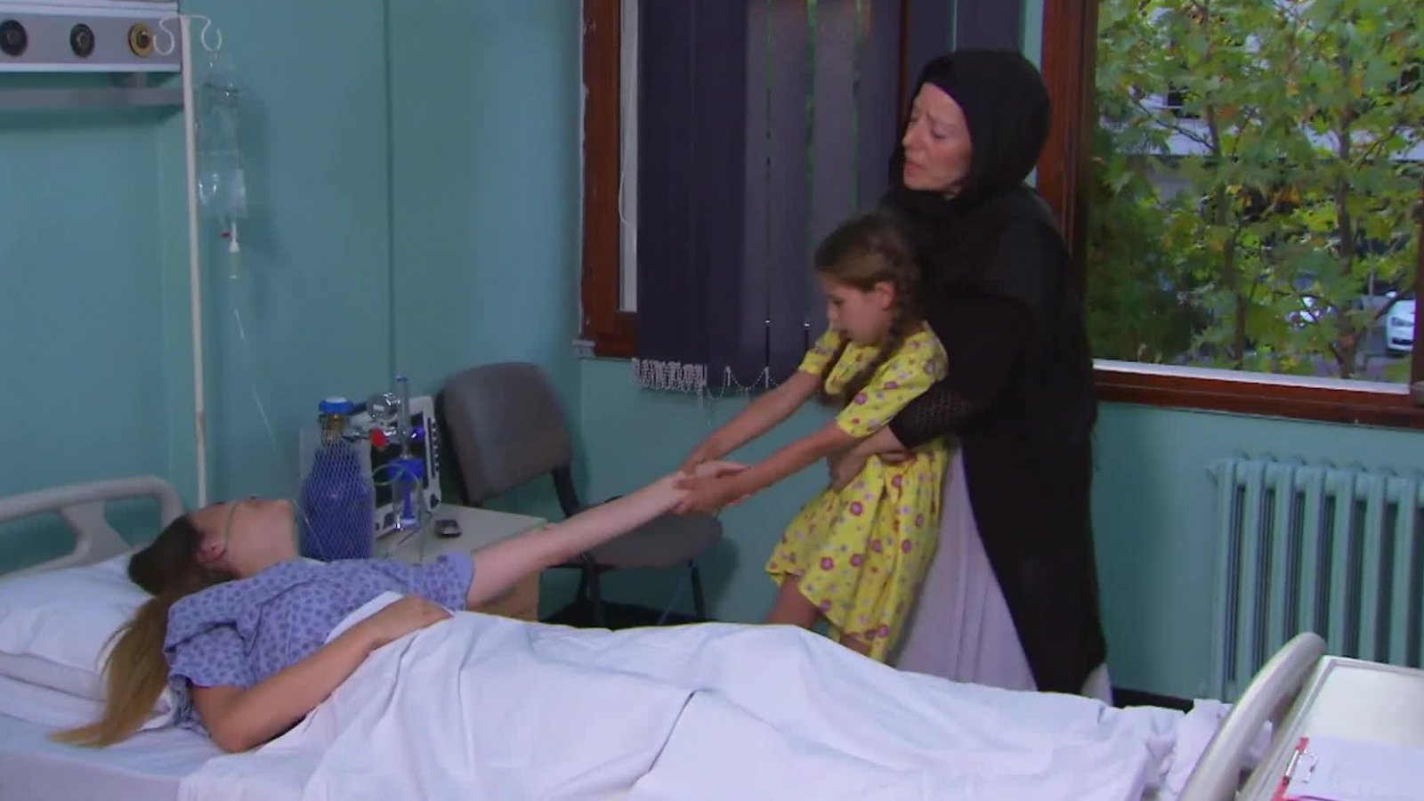 Elif - T1E1 | Una dolorosa separación
