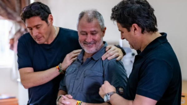 "Descansa en paz": Francisco Saavedra despide a Toni Espadas con emotivas fotografías
