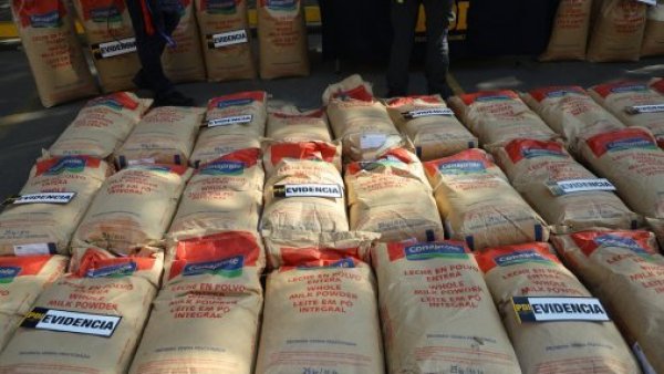 Incautan más de 1 tonelada de leche falsificada