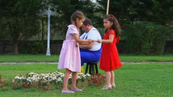 Elif protege sus recuerdos: Así fue el momento de "Elif"
