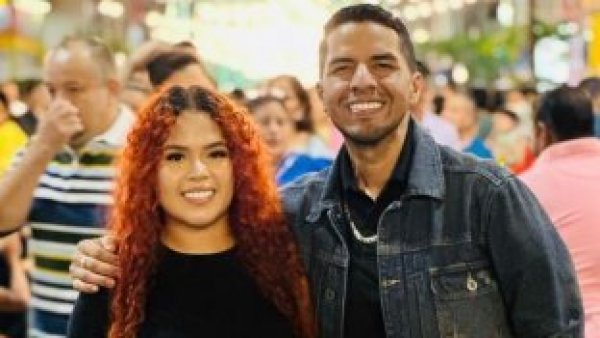 Asesinan a tiros a influencer y su esposa mientras hacían la fila para entrar al circo en Ecuador
