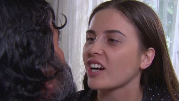 "Mátame si quieres, pero no vas a tocar a mi hija": Mira un avance de "Elif"
