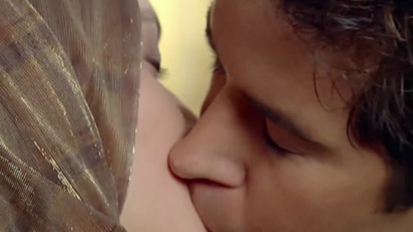 El Clon - T1E147 | El beso a Soninha
