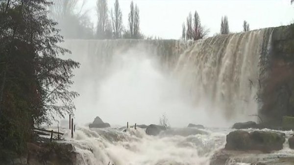 Mucha atención por aumento de caudal del Salto del Laja
