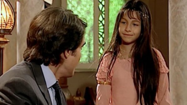 El Clon - T1E149 | Mucho oro y poco amor
