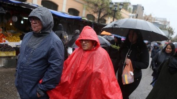 Hora y cantidad: Iván Torres adelanta la lluvia de este fin de semana en Santiago
