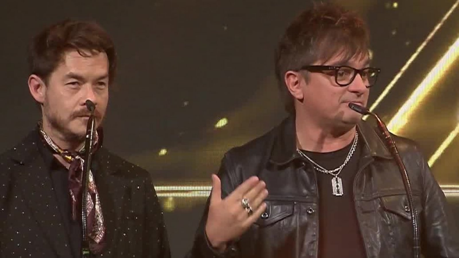 Los Bunkers obtienen el premio a "Canción del Año"
