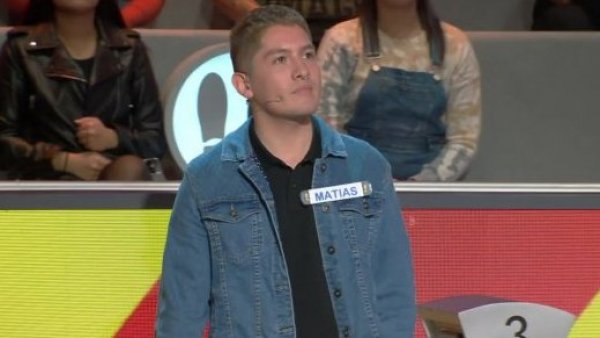 Matías sorprende cantando en "Ahora Caigo"
