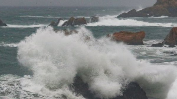No se arriesgue: Marejadas y fuertes ráfagas de viento en el borde costero de Viña de Mar
