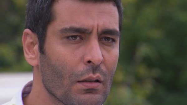 Elif -T1E14 | La sospecha de Kenan
